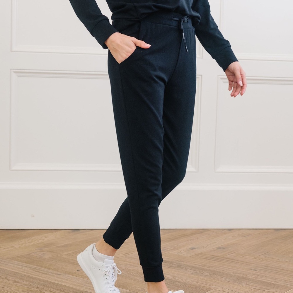 Cozy Earth Women's Bamboo Jogger Pant - Picture 3 of 6